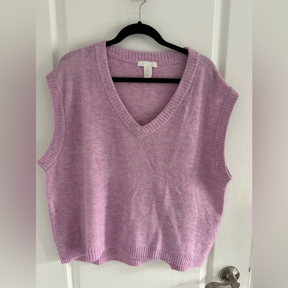H&M Sleeveless vest - size S
